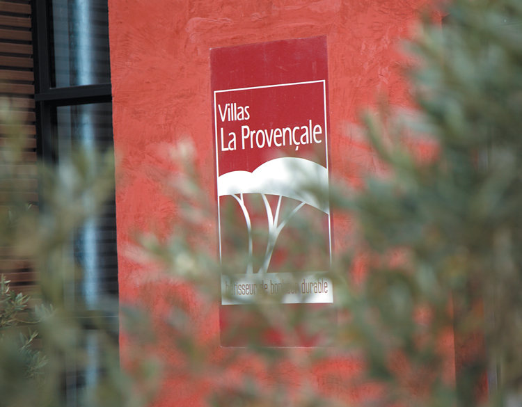 Constructeur de maisons à Châteauneuf-les-Martigues - Maisons Blanches