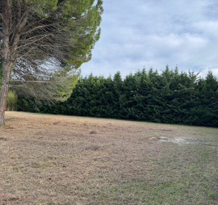 Magnifique Terrain avec grande Surface - constrcuteur de maison - Villas la Provençale