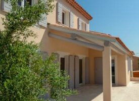 Maison neuve à Fontvieille