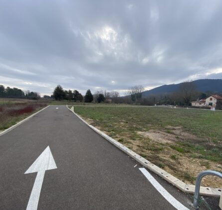Terrain de 497 m² constructible à Brignoles - constrcuteur de maison - Villas la Provençale