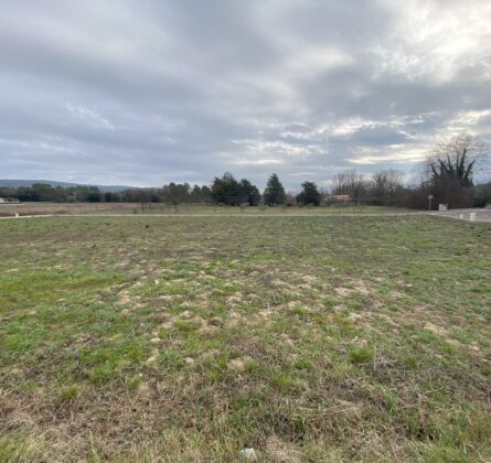 Terrain de 497 m² constructible à Brignoles - constrcuteur de maison - Villas la Provençale