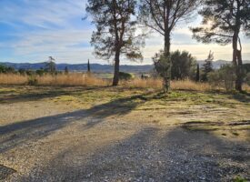 Terrain à bâtir à Cadenet – Emplacement privilégié au cœur du Sud Luberon