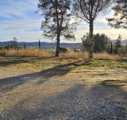 Terrain à bâtir à Cadenet – Emplacement privilégié au cœur du Sud Luberon - constrcuteur de maison - Villas la Provençale