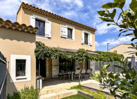 Terrain à bâtir à Cadenet – Emplacement privilégié au cœur du Sud Luberon