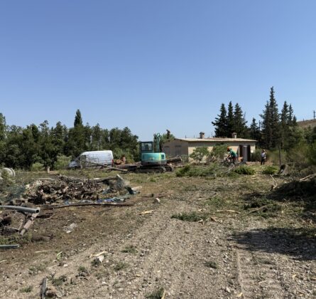 Terrain à bâtir – 703m² – Rochefort-du-Gard - constrcuteur de maison - Villas la Provençale