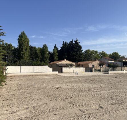 À vendre – Terrain 377m² à Maillane avec projet de maison de plain-pied provençale - constrcuteur de maison - Villas la Provençale