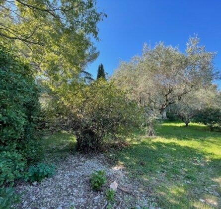 Terrain d’exception au pied du château de Lançon-Provence ! - constrcuteur de maison - Villas la Provençale