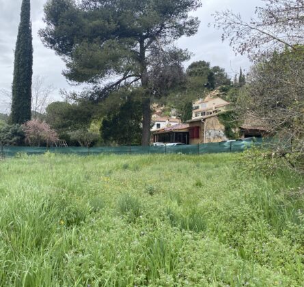 Terrains constructibles à vendre à La Détrousse – Emplacement recherché, fort potentiel - constrcuteur de maison - Villas la Provençale