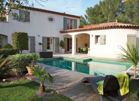 Terrain au cœur des Alpilles. - constrcuteur de maison - Villas la Provençale