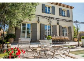 À Peyrolles-en-Provence – Votre future maison dans un cadre privilégié !