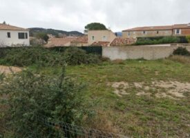 Terrain Constructible CUERS 1250000 Euros HFN