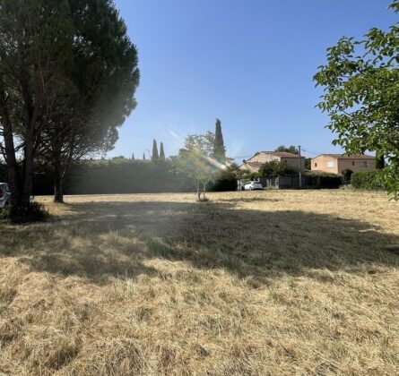 TERRAIN HORS LOTISSEMENT SECTEUR RECHECHE - constrcuteur de maison - Villas la Provençale