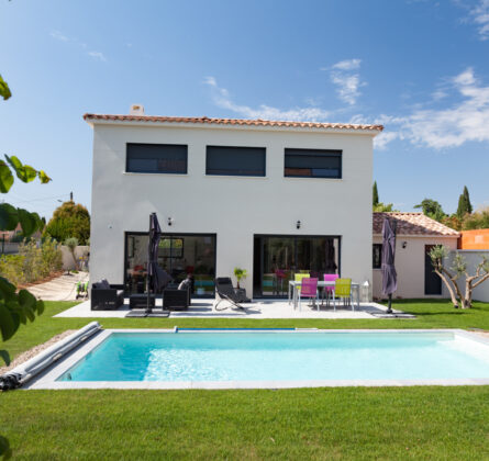 Élégante villa contemporaine – Prestations premium – Vue dégagée – - constrcuteur de maison - Villas la Provençale