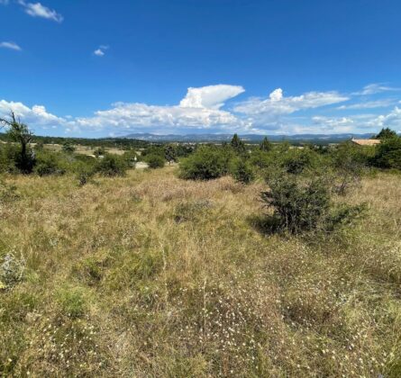 Terrain constructible, bel emplacement à St-Christol - constrcuteur de maison - Villas la Provençale
