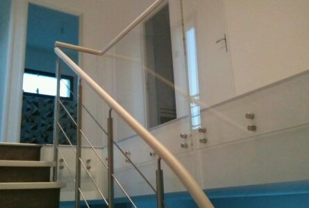 EXCEPTIONNEL A CHATEAUNEUF LES MARTIGUES QUARTIER LA MEDE - constrcuteur de maison - Villas la Provençale