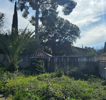 Terrain construcitble Six Fours le Brusc 218.000 euros HFN - constrcuteur de maison - Villas la Provençale