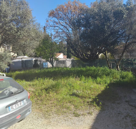 Terrain à batis sur TOULON à 200.000 euros HFN - constrcuteur de maison - Villas la Provençale