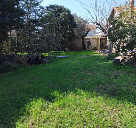 Terrain à batis sur TOULON à 200.000 euros HFN - constrcuteur de maison - Villas la Provençale
