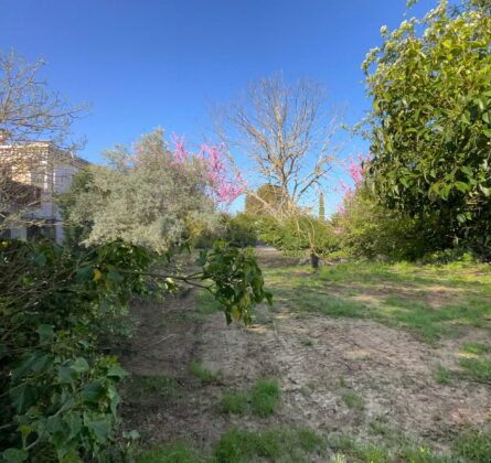 Saisissez l’occasion rare : un terrain à Puyricard prêt à accueillir vos projets les plus ambitieux ! - constrcuteur de maison - Villas la Provençale