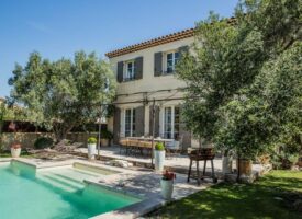 LE PARADOU – Au cœur des Alpilles, dans un environnement privilégié