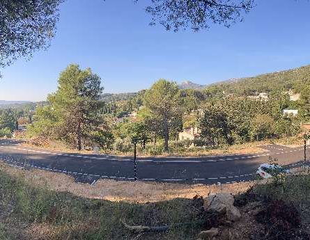 Terrain à bâtir sur la commune de ROQUEVAIRE - constrcuteur de maison - Villas la Provençale