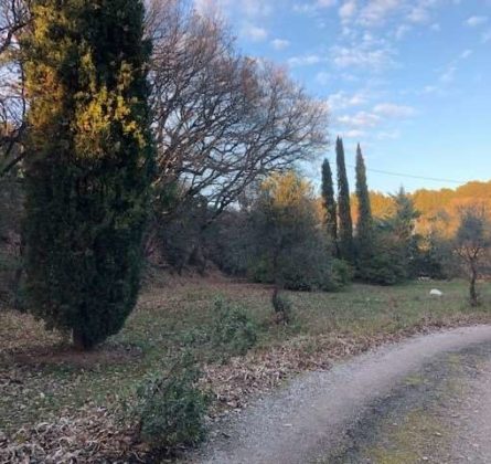 Terrain Pertuis - constrcuteur de maison - Villas la Provençale