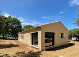 Maison spacieuse de PLEIN PIED – avec 3 CHAMBRES