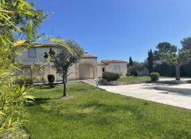 BASTIDE  PROVENCALE UNIQUE SECTEUR RESIDENTIEL