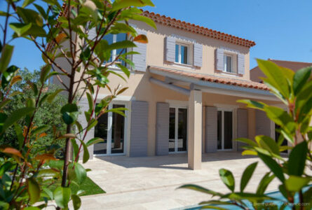 Eyguières, terrain + maison 94 m² habitable - constrcuteur de maison - Villas la Provençale