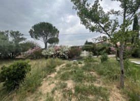 Terrain Pertuis