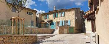 Imaginez votre maison parfaitement adaptée sur un terrain de 300 m² au pied du Luberon - constrcuteur de maison - Villas la Provençale