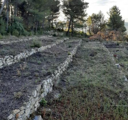 TERRAIN A BATIR SUR LA COMMUNE DE LA BOUILLADISSE - constrcuteur de maison - Villas la Provençale