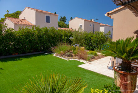 BASTIDE AVEC GRAND GARAGE - constrcuteur de maison - Villas la Provençale