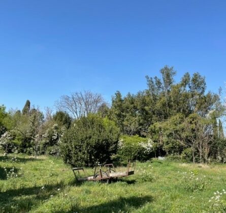 Dernier terrain sur un petit lotissement de 3 lots entièrement viabilisé - constrcuteur de maison - Villas la Provençale