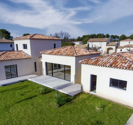 Villa de Charme au Cœur de Saint-Rémy-de-Provence - constrcuteur de maison - Villas la Provençale