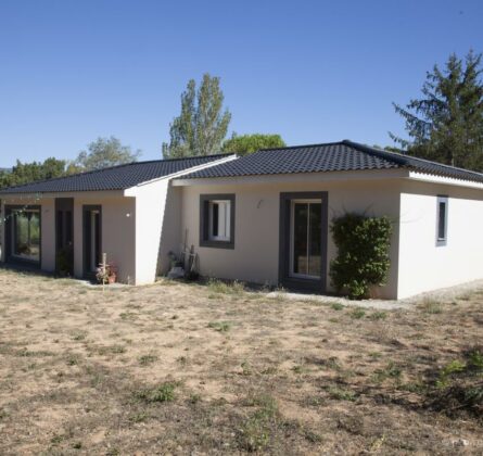 MAISON + GARAGE LA ROQUE D’ANTHERON - constrcuteur de maison - Villas la Provençale