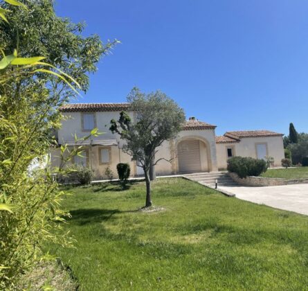 BASTIDE UNIQUE SECTEUR RESIDENTIEL - constrcuteur de maison - Villas la Provençale