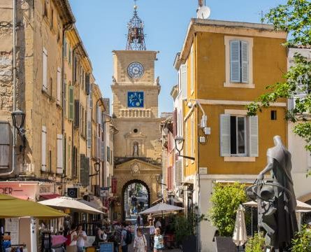 DERNIERE OPPORTUNITE : VILLA NEUVE A 5 MIN DU CENTRE DE SALON DE PROVENCE - constrcuteur de maison - Villas la Provençale