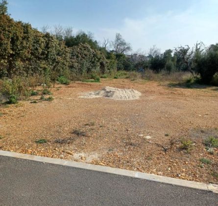 terrain à batir sur st gilles - constrcuteur de maison - Villas la Provençale