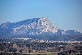 TERRAIN D’EXCEPTION SUR AIX EN PROVENCE - constrcuteur de maison - Villas la Provençale