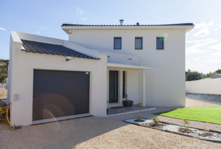 Maison de 85m2 avec garage et jardin - constrcuteur de maison - Villas la Provençale