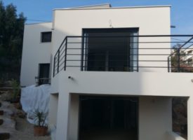 Rare! Bi-familial (2 maisons) Magnifique terrain de 2440m² Pertuis