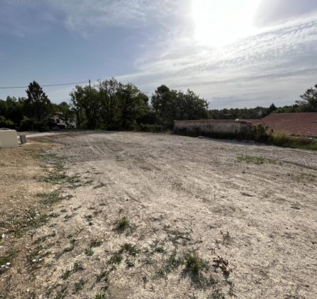 Terrain Greasque 410m2 - constrcuteur de maison - Villas la Provençale