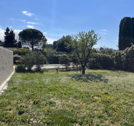 Terrain Constructible 536m² avec piscine - constrcuteur de maison - Villas la Provençale
