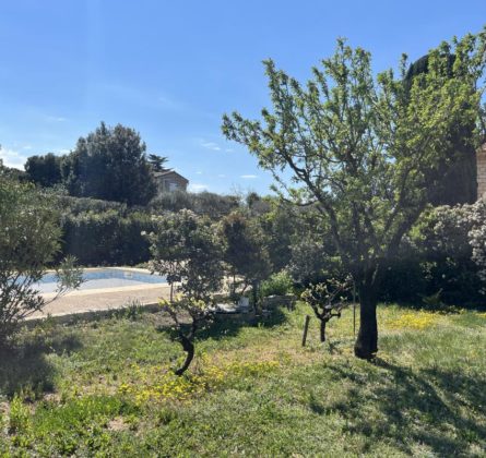 Terrain Constructible 536m² avec piscine - constrcuteur de maison - Villas la Provençale