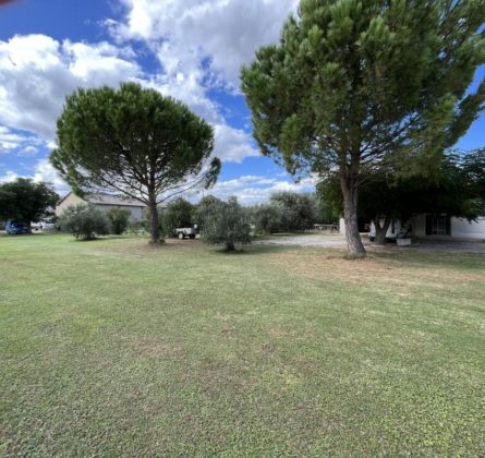 Terrain au calme, hors lotissement - constrcuteur de maison - Villas la Provençale