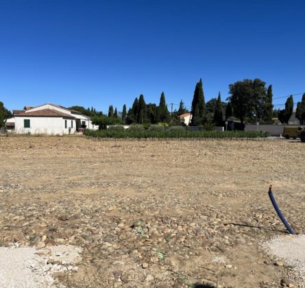 Terrain Constructible Estezargues - constrcuteur de maison - Villas la Provençale