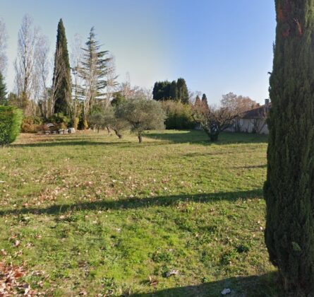 Proche Saint Rémy de Provence, portes des Alpilles, terrain constructible - constrcuteur de maison - Villas la Provençale