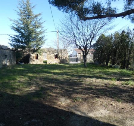 Au cœur de Lançon de Provence, belle parcelle de 578 m² - constrcuteur de maison - Villas la Provençale