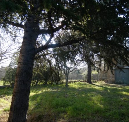 Au cœur de Lançon de Provence, belle parcelle de 578 m² - constrcuteur de maison - Villas la Provençale